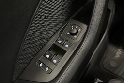 harmaa Skoda Octavia 2021 kuva 17.