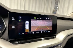 harmaa Skoda Octavia 2021 kuva 19.