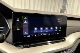 harmaa Skoda Octavia 2021 kuva 21.
