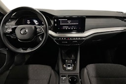 sininen Skoda Octavia 2021 kuva 9.