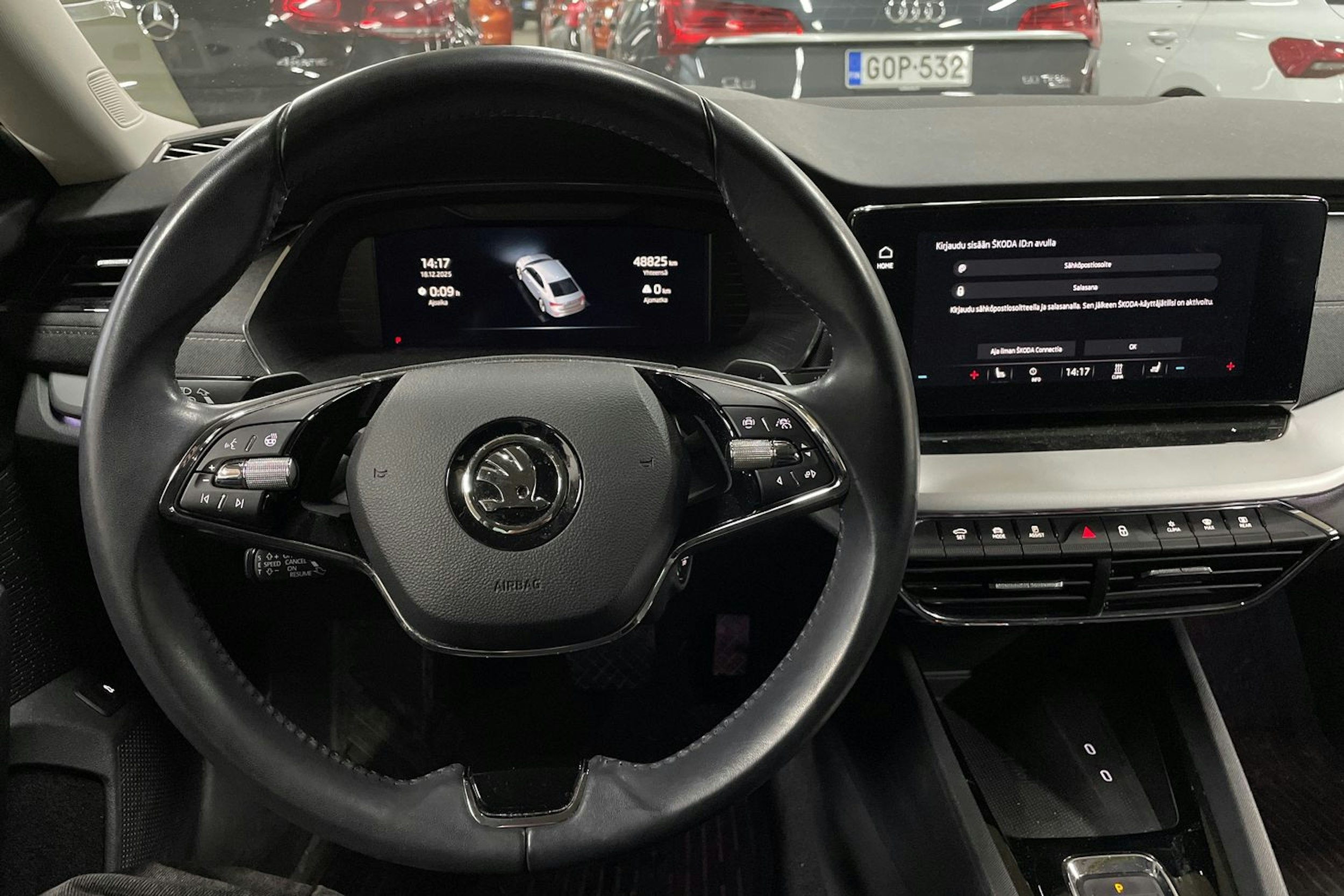 sininen Skoda Octavia 2021 kuva 14.