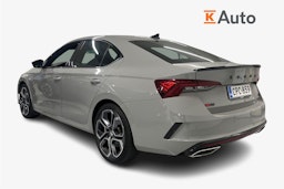 Harmaa Skoda OCTAVIA 2021 kuva 2.