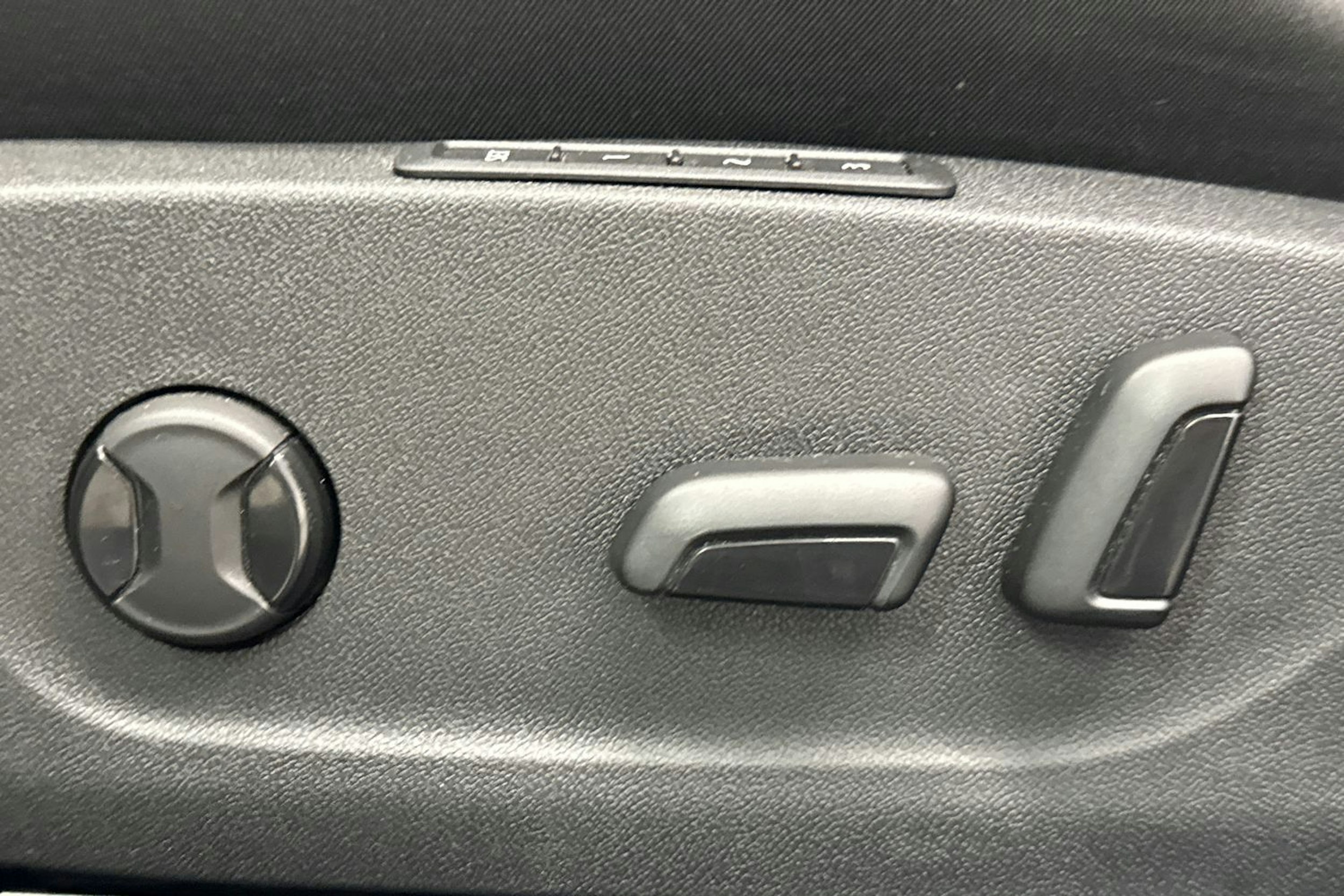 Harmaa Skoda OCTAVIA 2021 kuva 10.