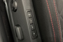 Harmaa Skoda OCTAVIA 2021 kuva 11.