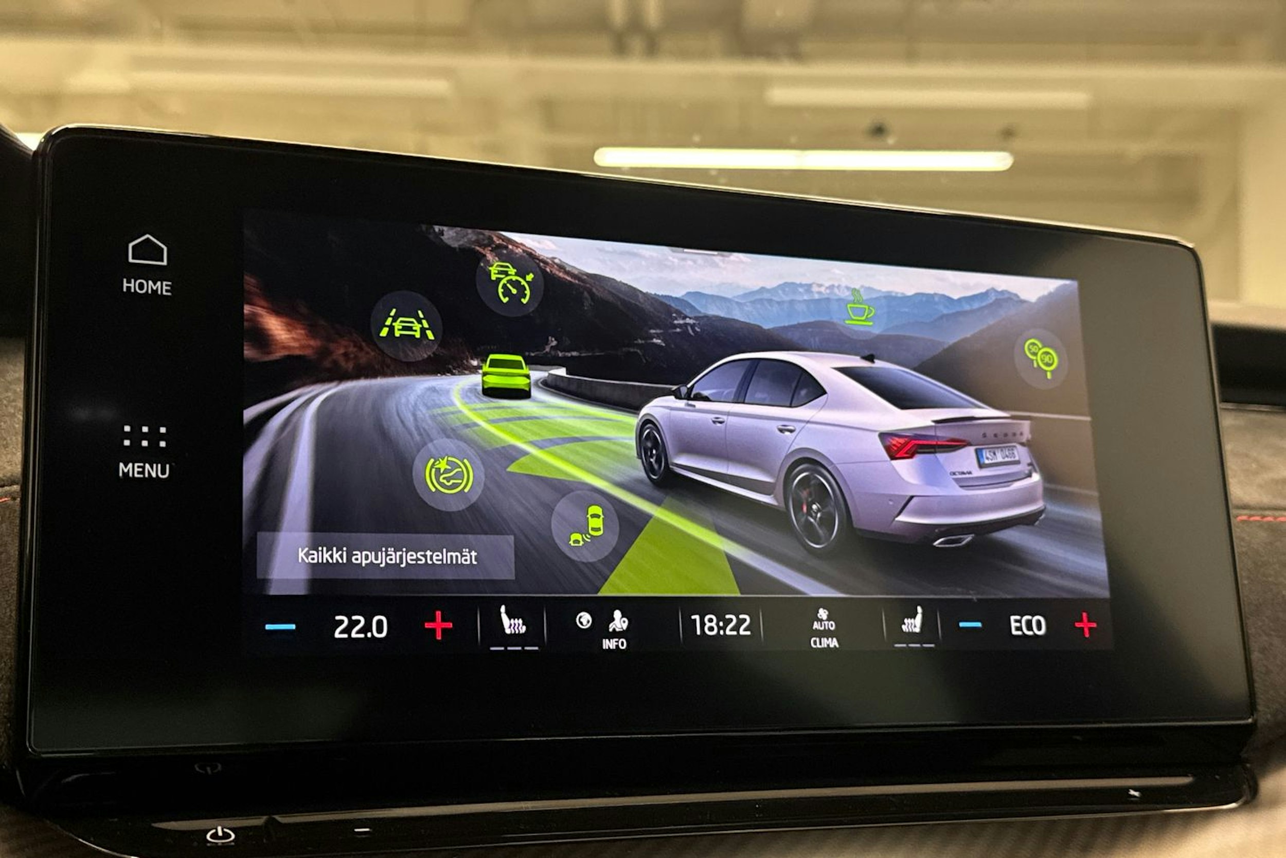 Harmaa Skoda OCTAVIA 2021 kuva 25.