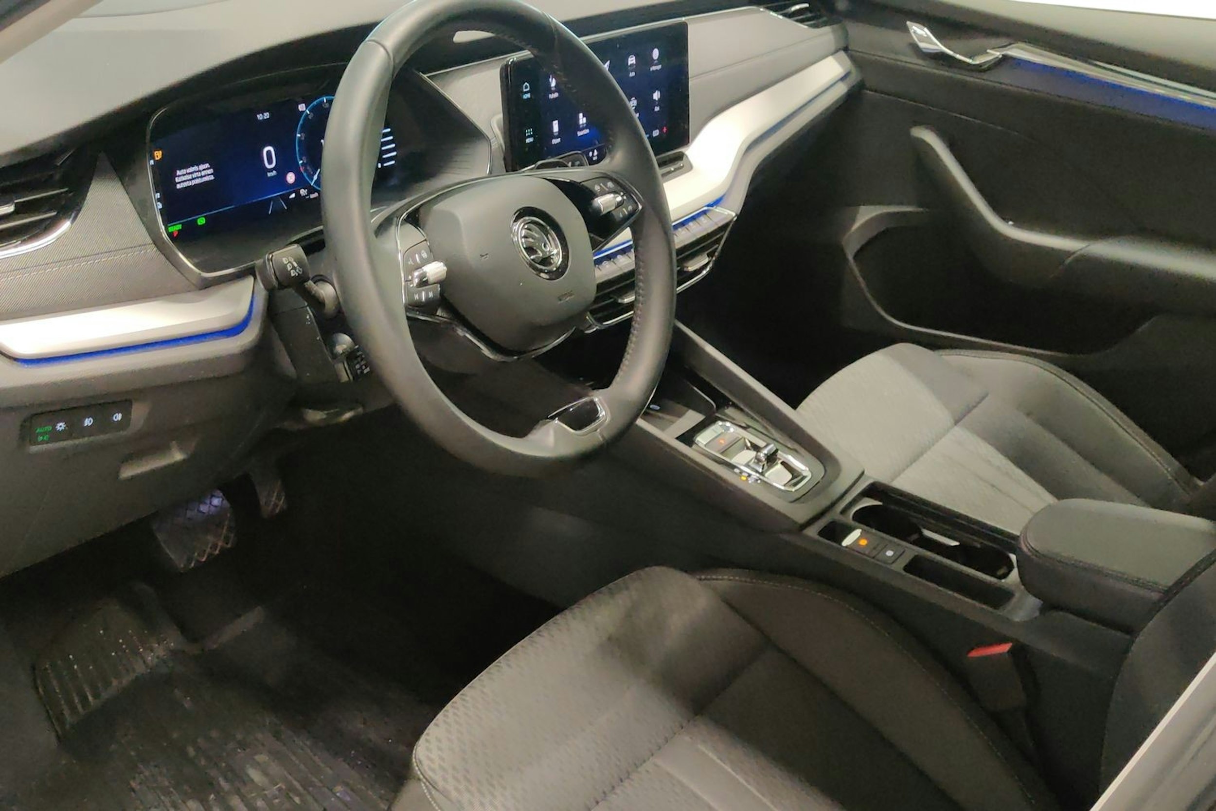 met. sininen Skoda Octavia 2021 kuva 7.