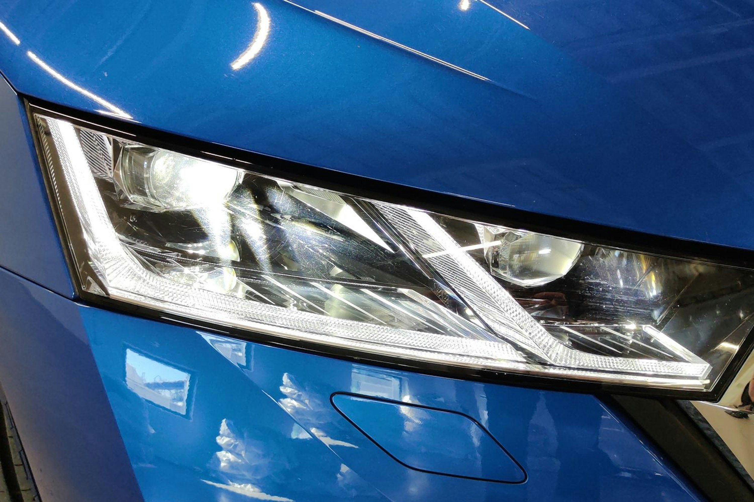 met. sininen Skoda Octavia 2021 kuva 14.