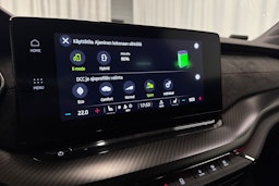 musta Skoda Octavia 2021 kuva 17.