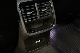 musta Skoda Octavia 2021 kuva 20.