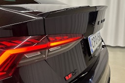 musta Skoda Octavia 2021 kuva 27.