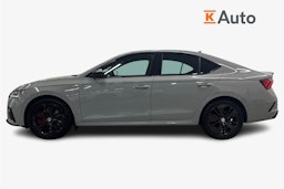 harmaa Skoda Octavia 2021 kuva 6.