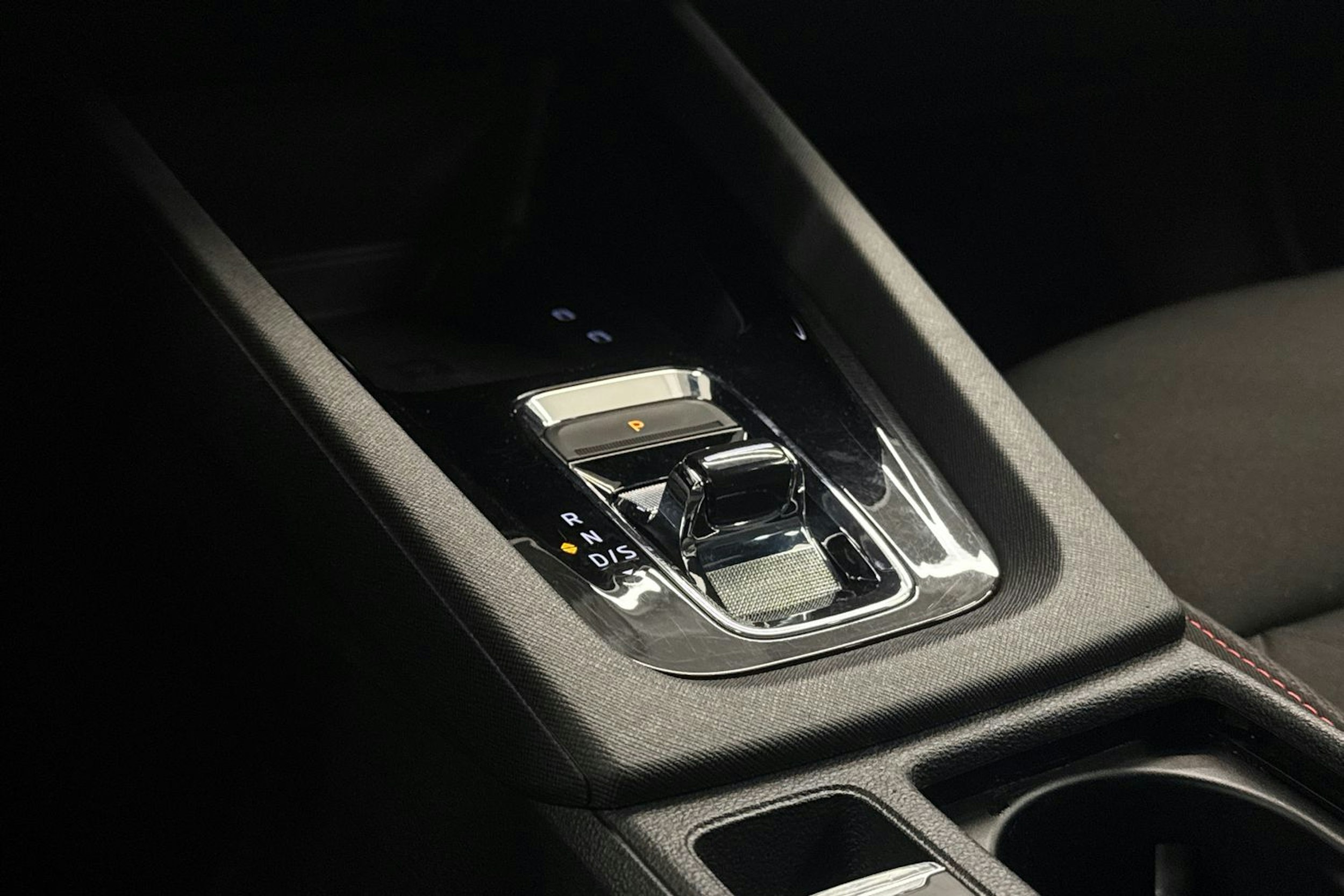 harmaa Skoda Octavia 2021 kuva 20.