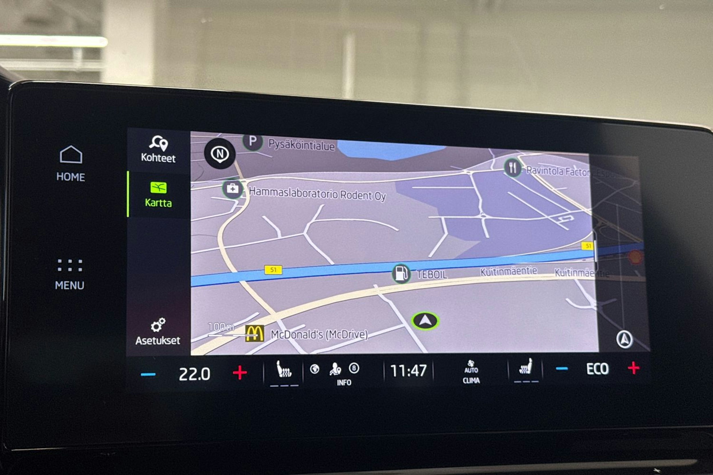 harmaa Skoda Octavia 2021 kuva 24.