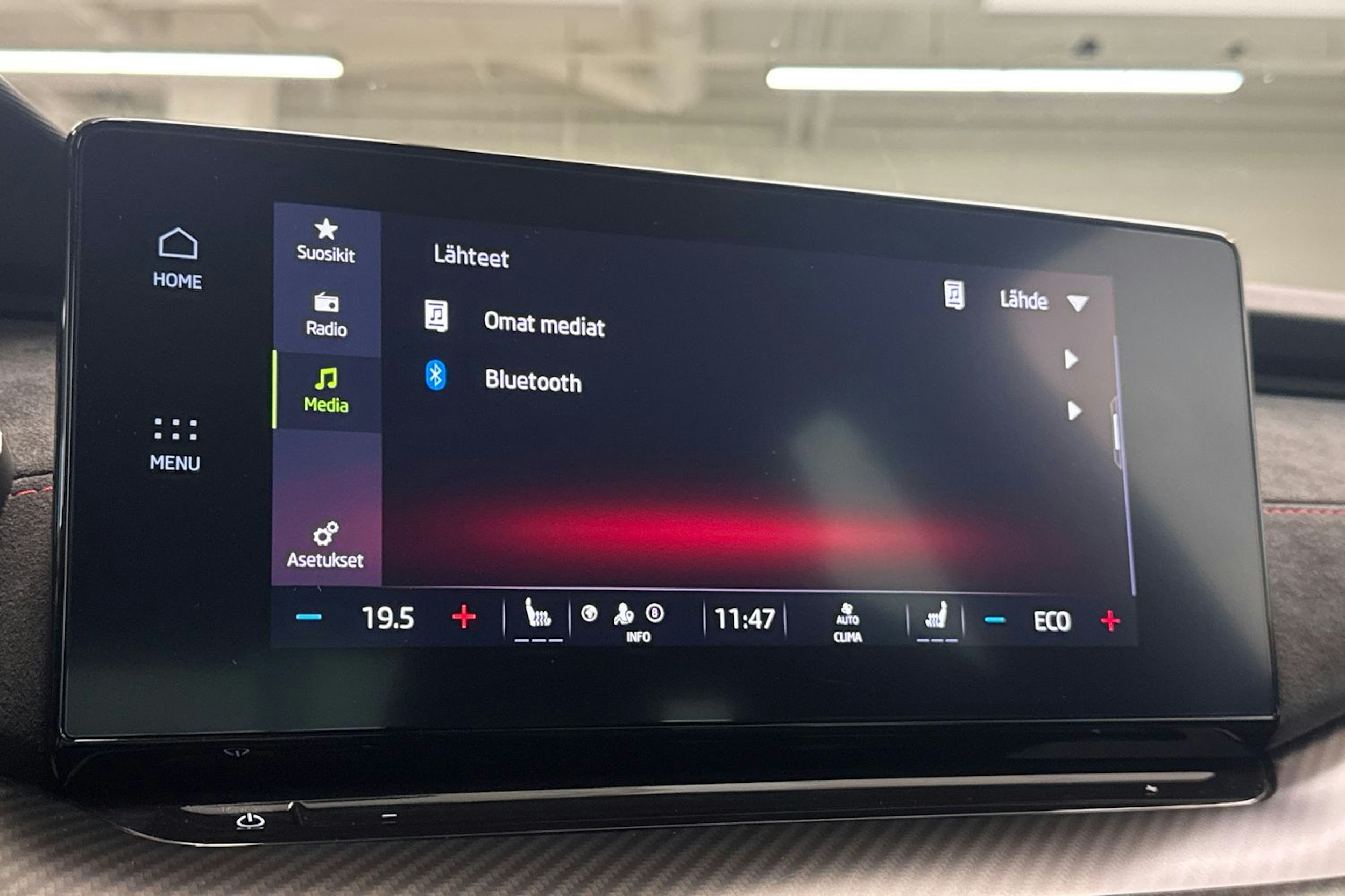 harmaa Skoda Octavia 2021 kuva 26.