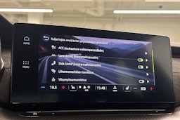 harmaa Skoda Octavia 2021 kuva 31.