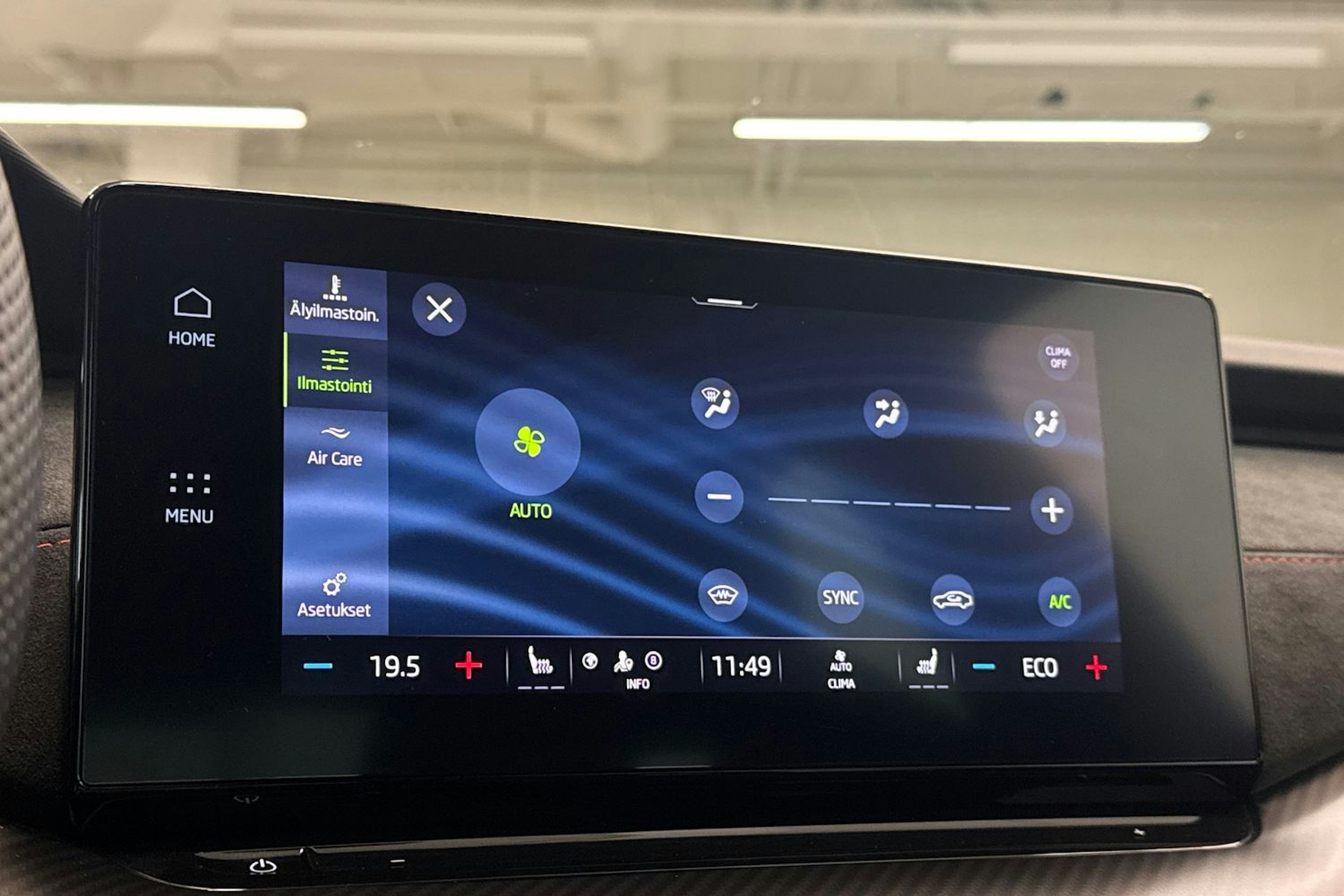 harmaa Skoda Octavia 2021 kuva 35.