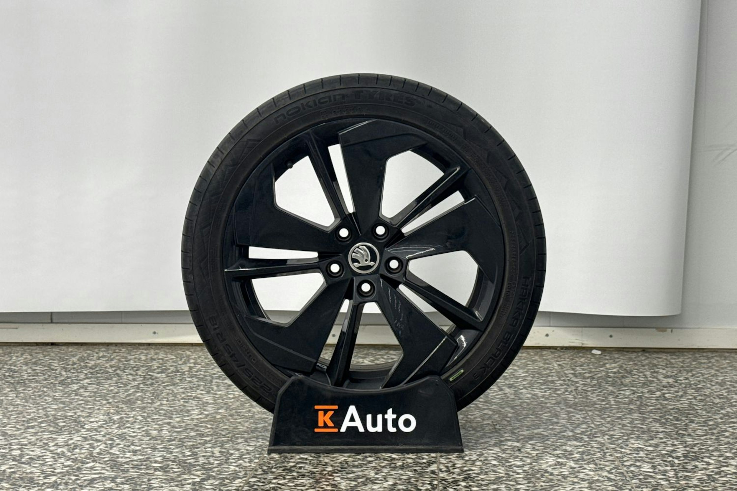 harmaa Skoda Octavia 2021 kuva 42.