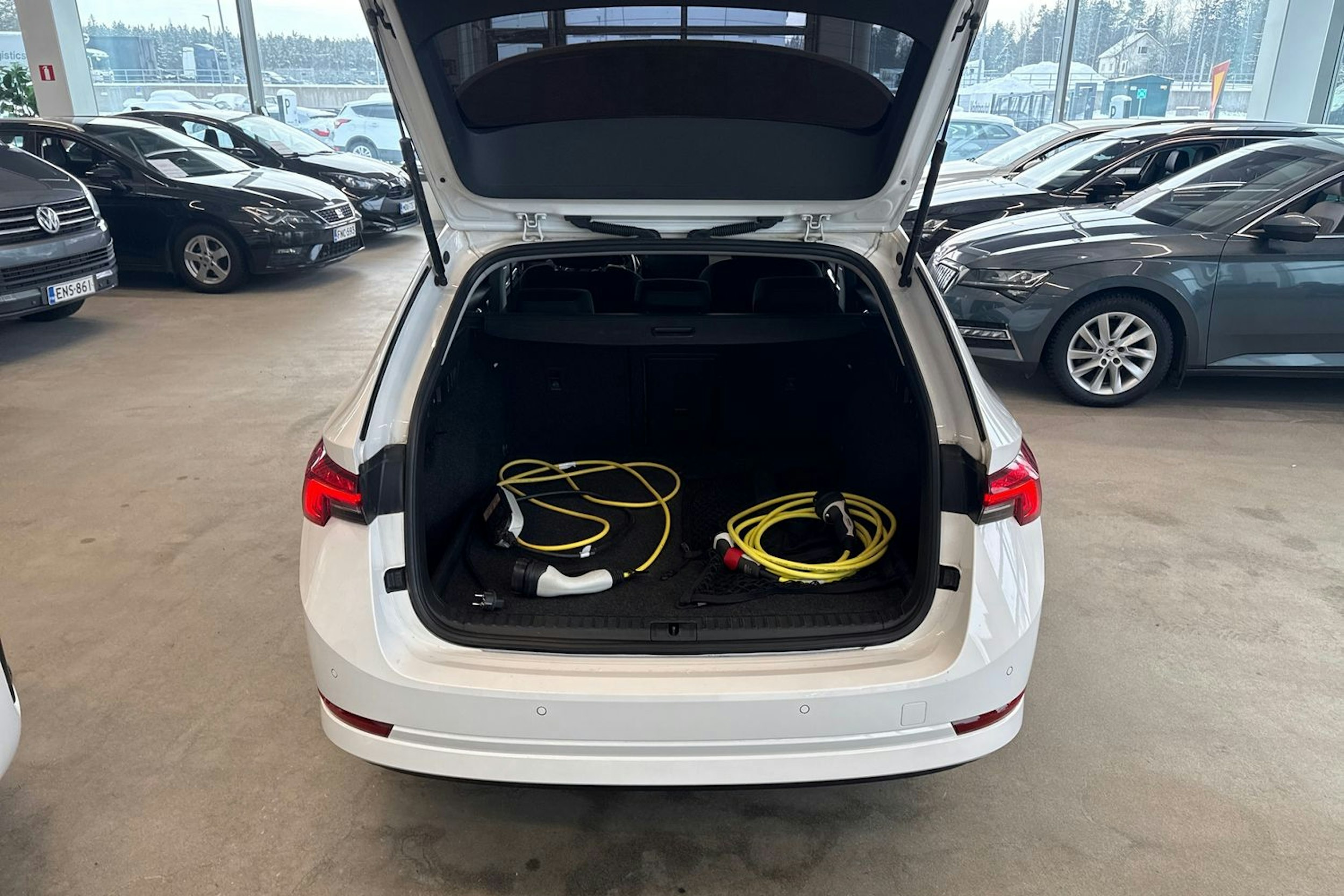 valkoinen Skoda Octavia 2021 kuva 15.