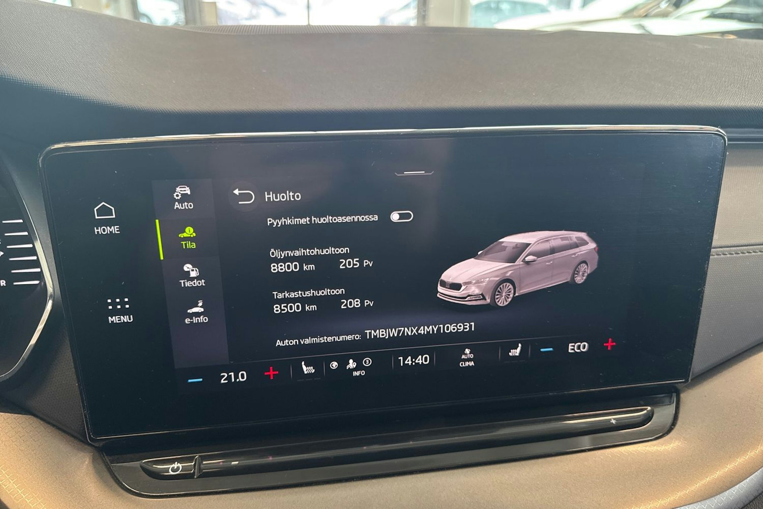 valkoinen Skoda Octavia 2021 kuva 30.