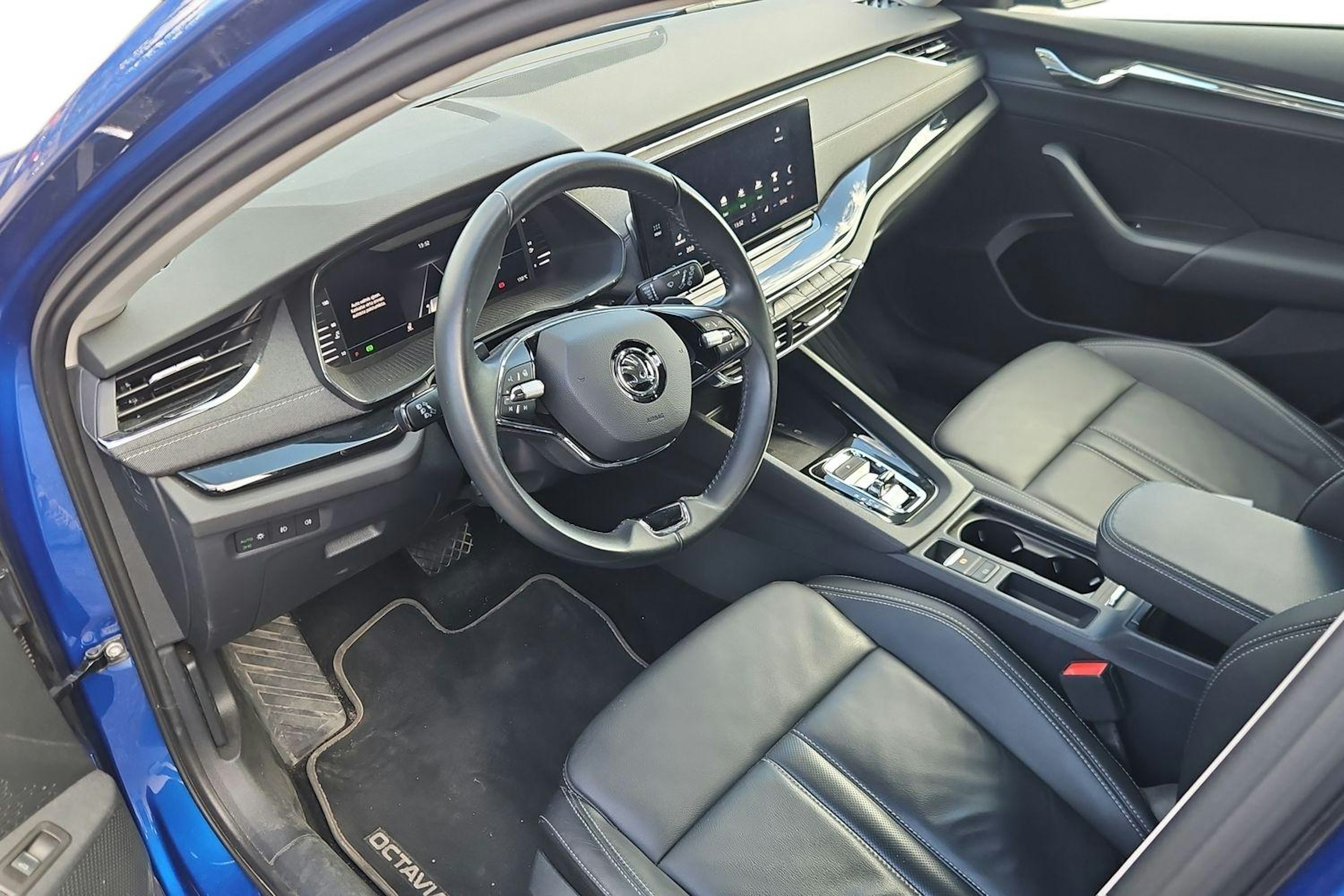 Sininen Skoda OCTAVIA 2021 kuva 3.