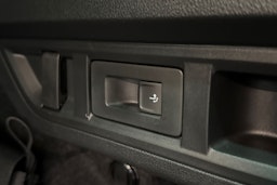 harmaa Skoda Octavia 2021 kuva 16.