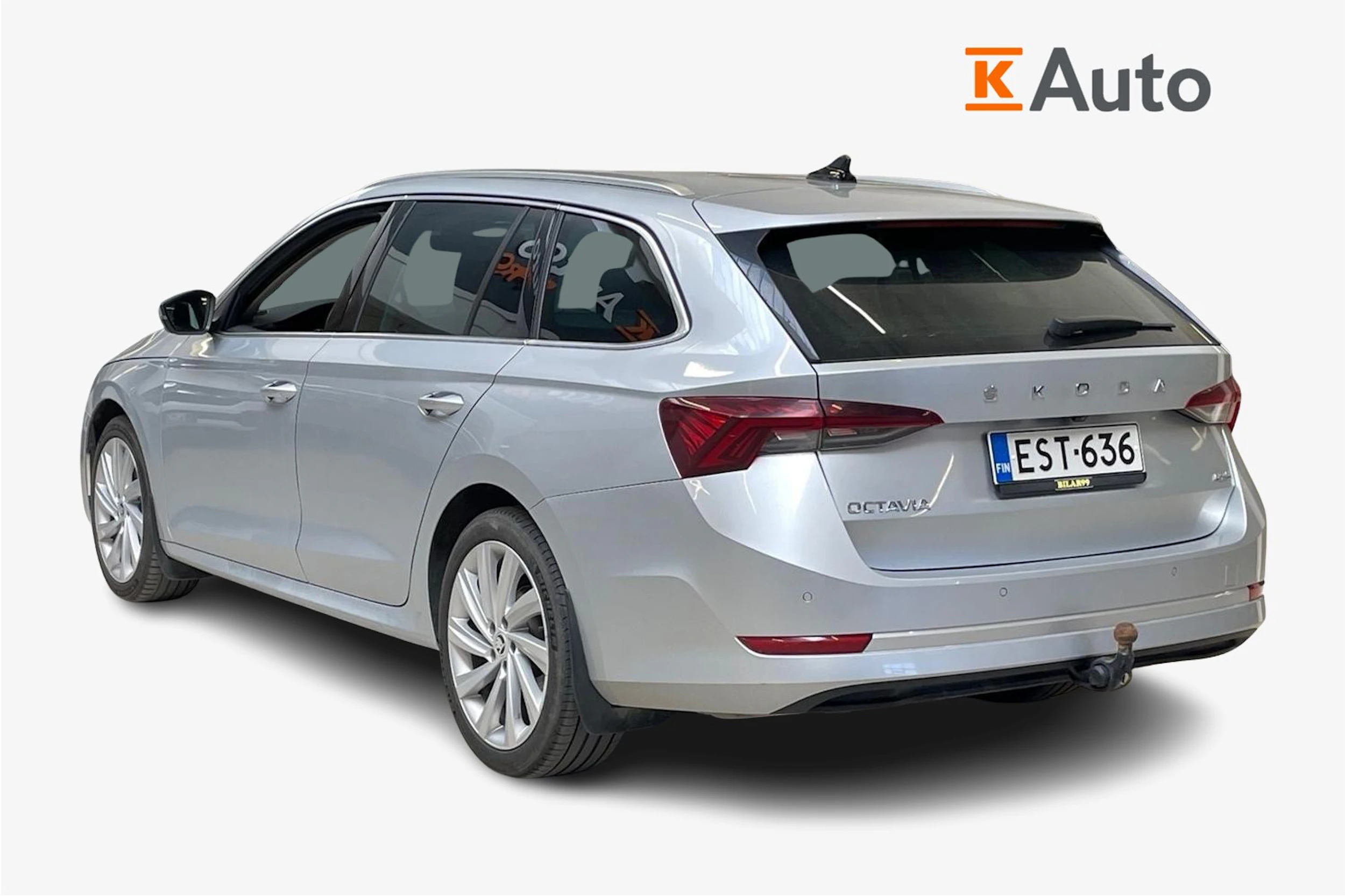 harmaa Skoda Octavia 2021 kuva 2.