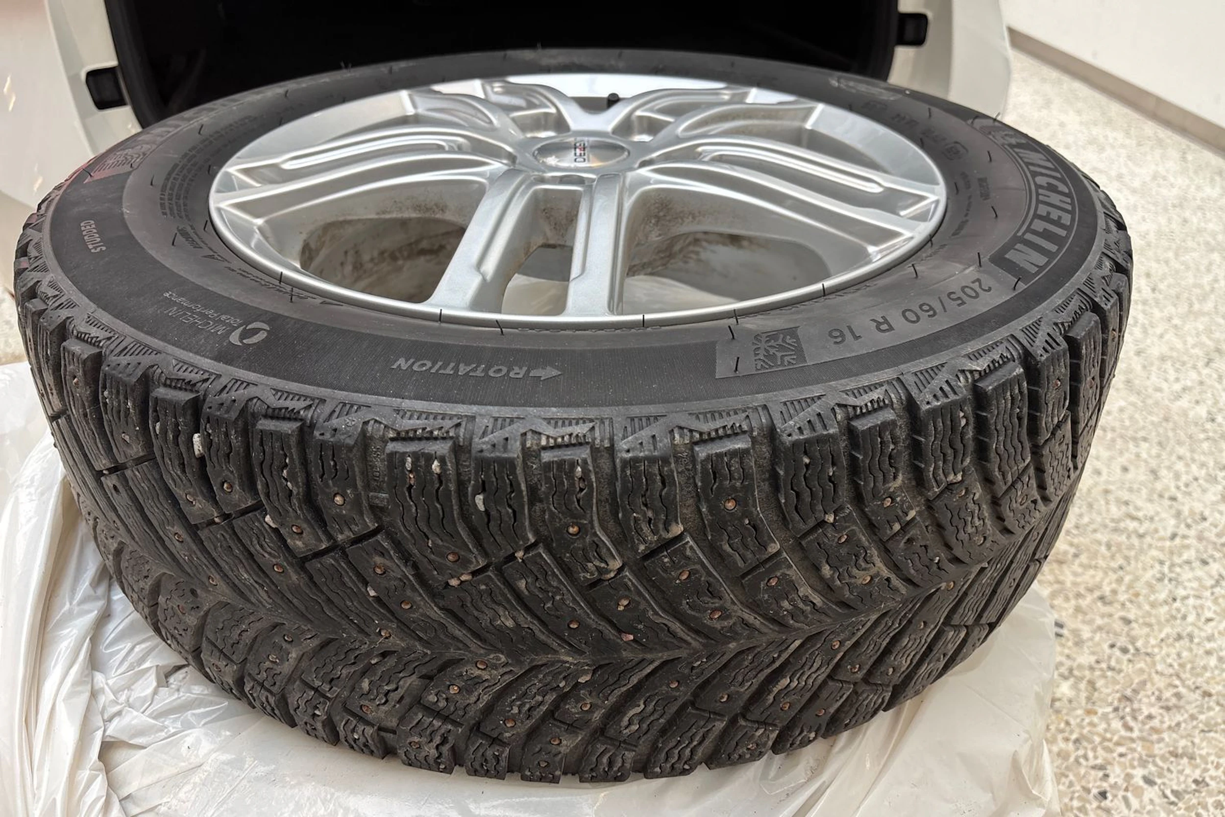 valkoinen Skoda Octavia 2021 kuva 11.