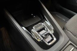 valkoinen Skoda Octavia 2021 kuva 21.