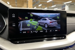 valkoinen Skoda Octavia 2021 kuva 22.