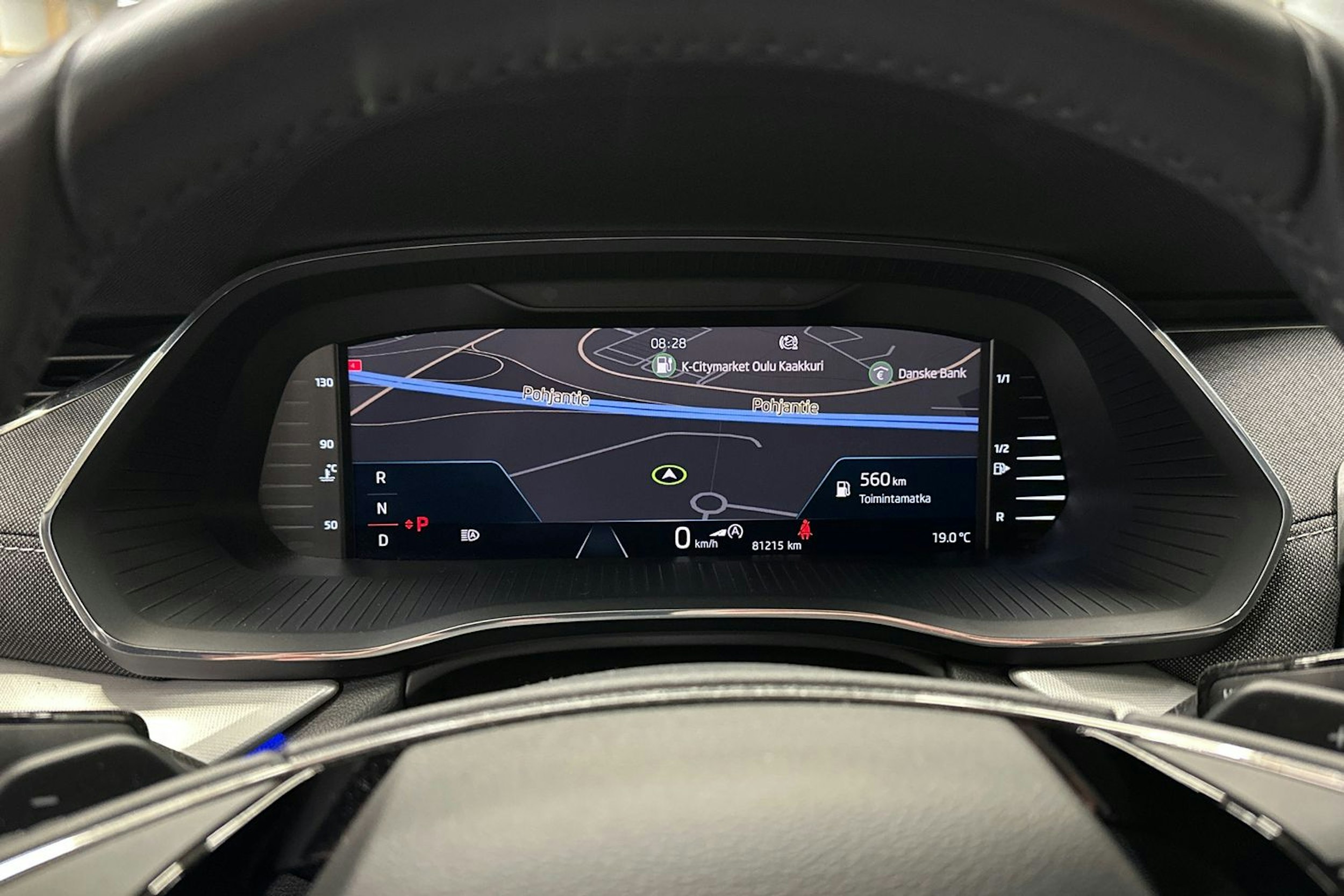 valkoinen Skoda Octavia 2021 kuva 25.