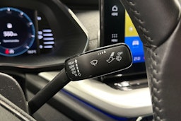 valkoinen Skoda Octavia 2021 kuva 27.