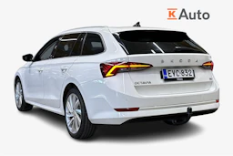valkoinen Skoda Octavia 2021 kuva 3.