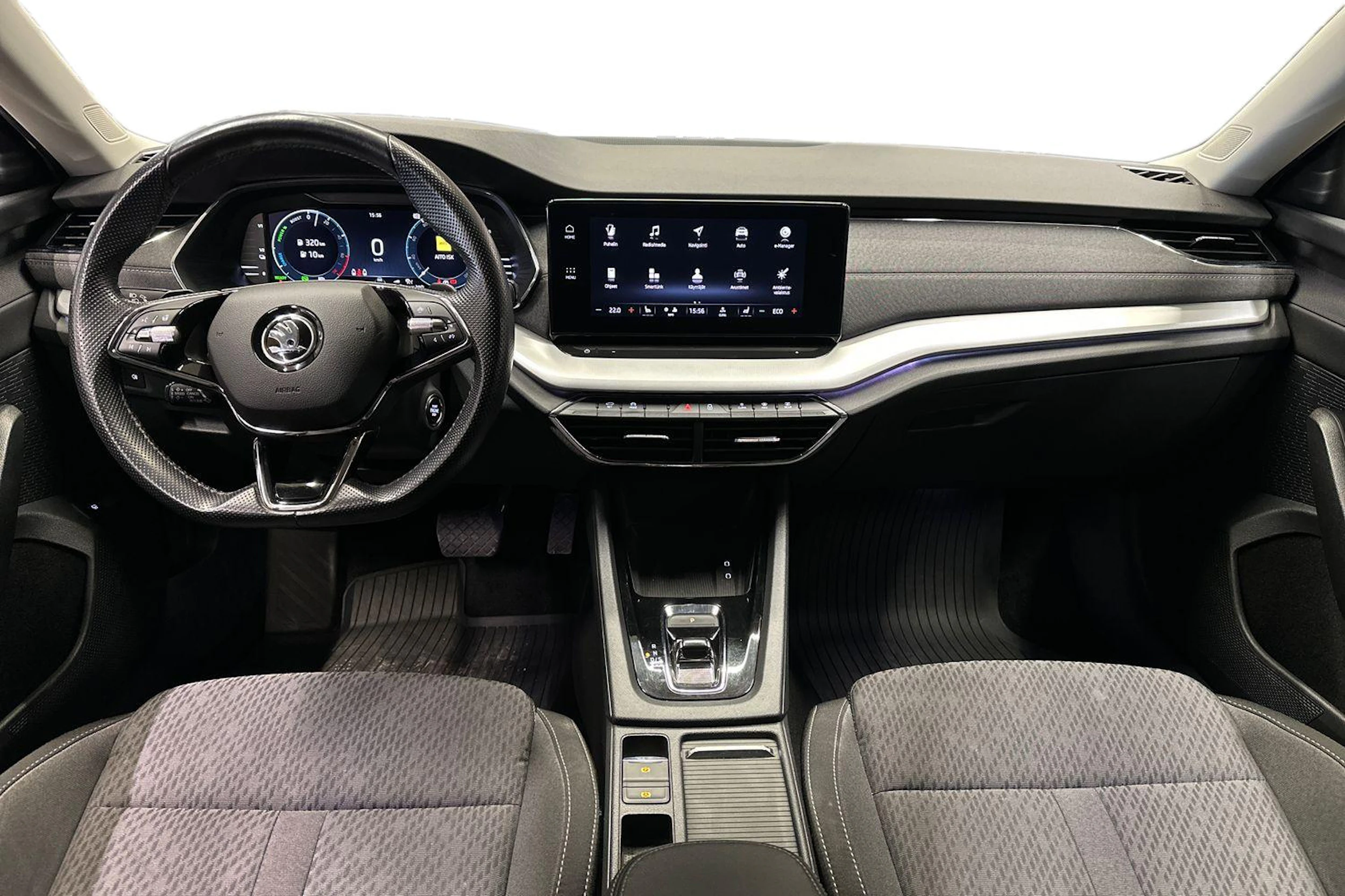 valkoinen Skoda Octavia 2021 kuva 9.