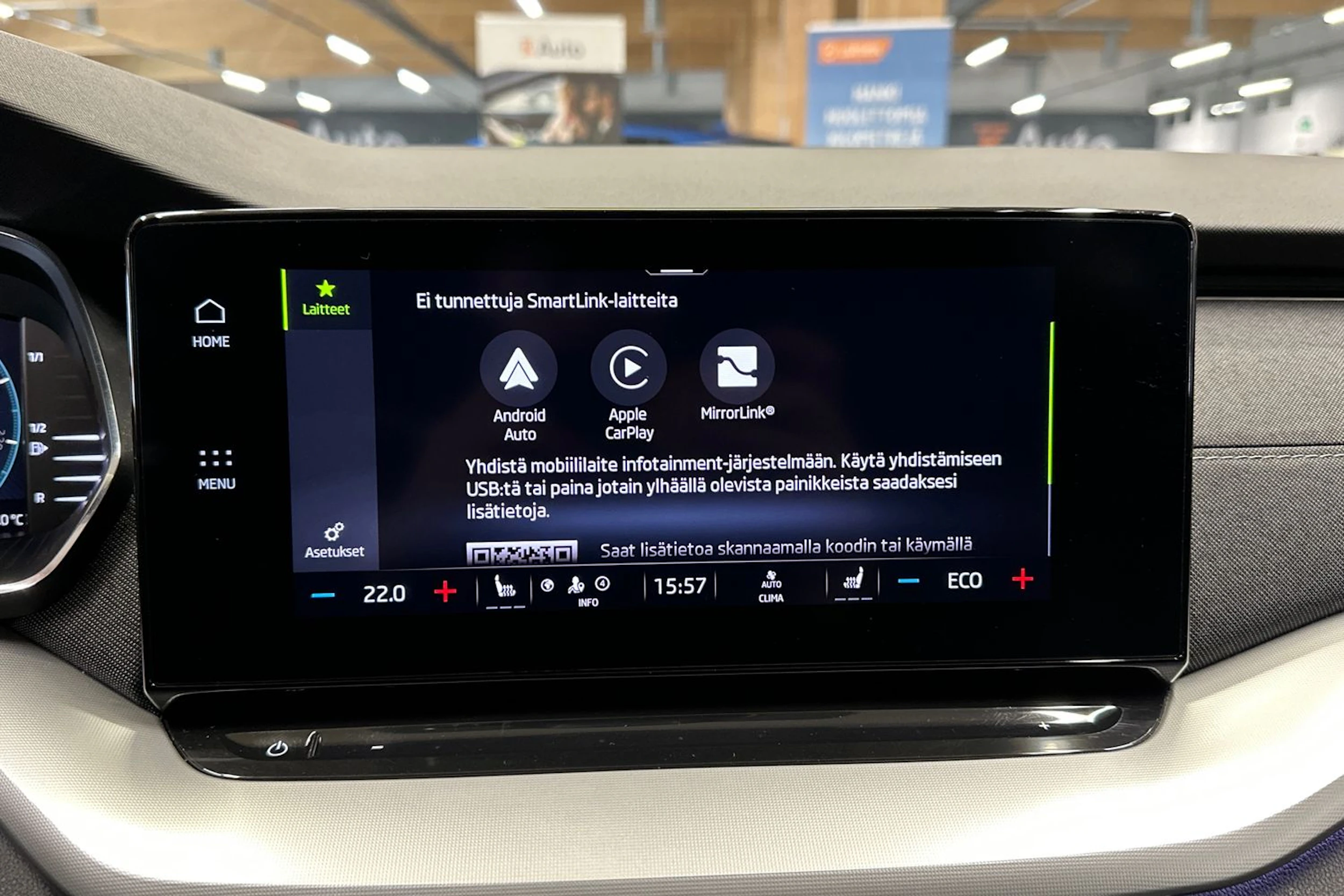 valkoinen Skoda Octavia 2021 kuva 17.