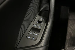 valkoinen Skoda Octavia 2021 kuva 26.