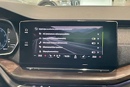 valkoinen Skoda Octavia 2022 kuva 25.