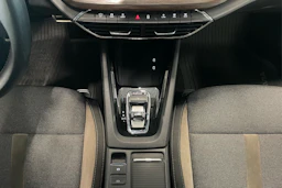 valkoinen Skoda Octavia 2022 kuva 31.