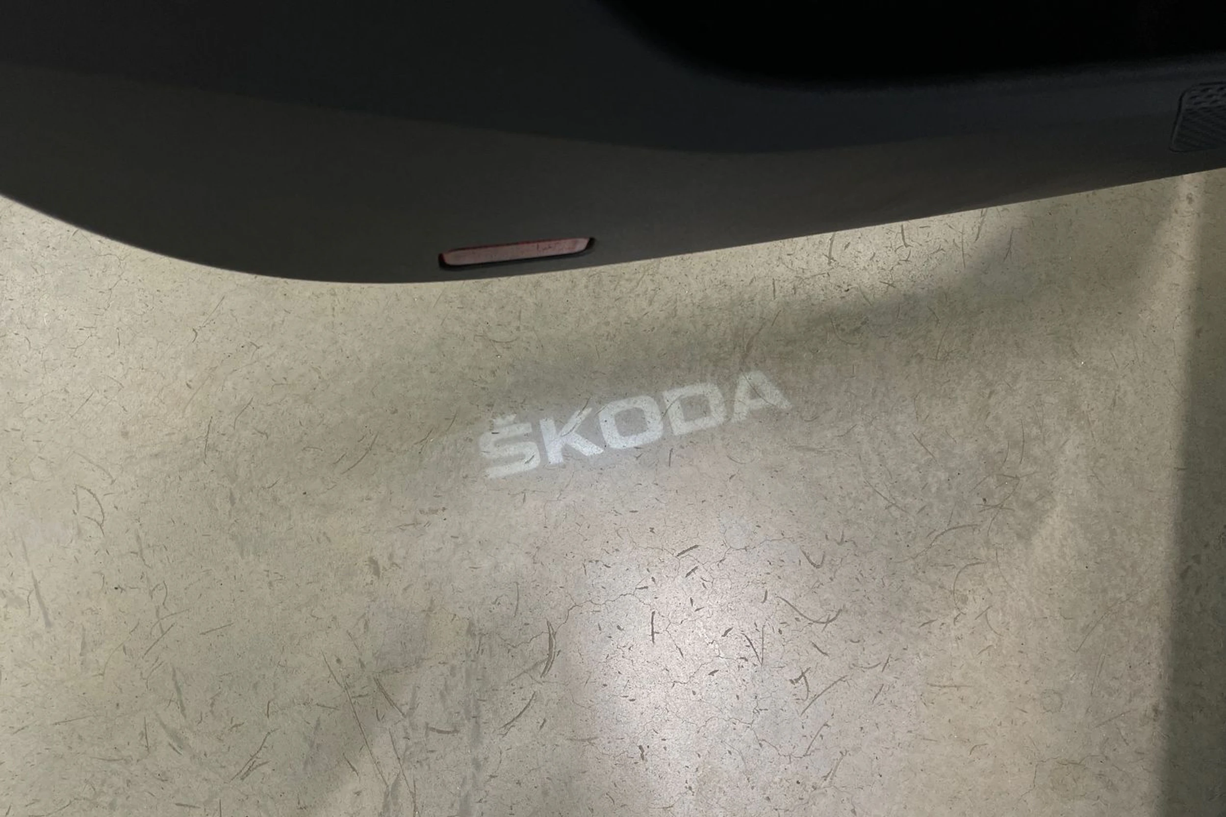 valkoinen Skoda Octavia 2022 kuva 35.