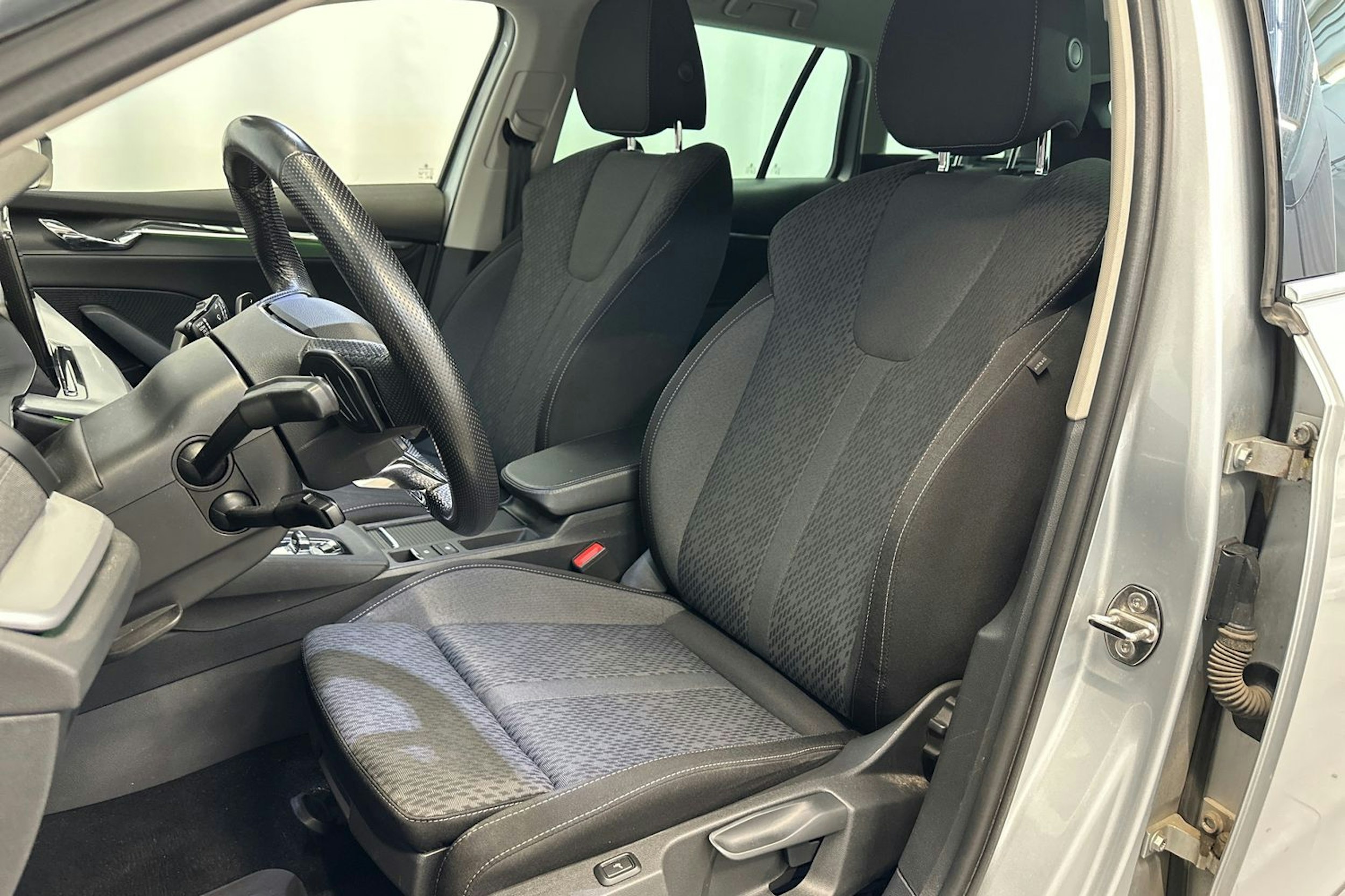 Hopea Skoda OCTAVIA 2021 kuva 11.