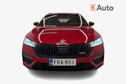 punainen Skoda Octavia 2021 kuva 4.