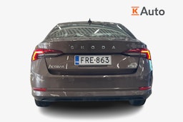 met. ruskea (beige) Skoda Octavia 2021 kuva 3.