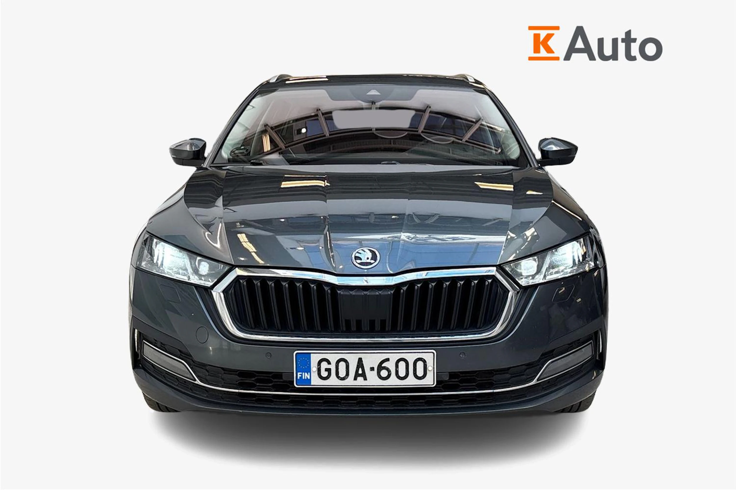 harmaa Skoda Octavia 2021 kuva 5.