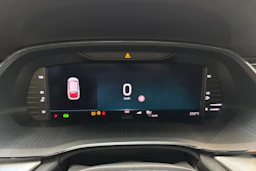 harmaa Skoda Octavia 2021 kuva 22.