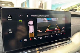 harmaa Skoda Octavia 2021 kuva 24.