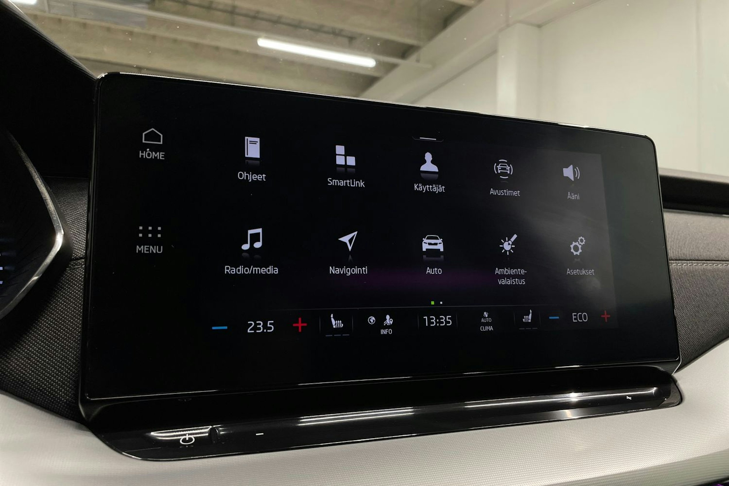 met. musta Skoda Octavia 2021 kuva 15.