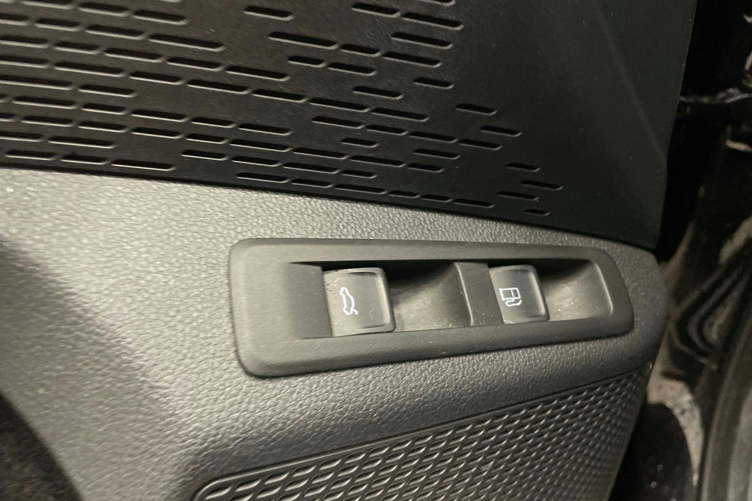 met. musta Skoda Octavia 2021 kuva 24.