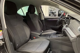 met. musta Skoda Octavia 2021 kuva 26.