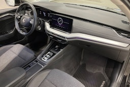 met. musta Skoda Octavia 2021 kuva 27.