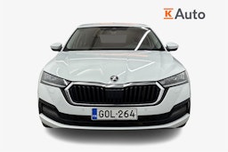 valkoinen Skoda Octavia 2021 kuva 5.
