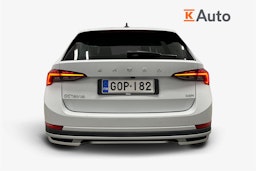 valkoinen Skoda Octavia 2021 kuva 3.